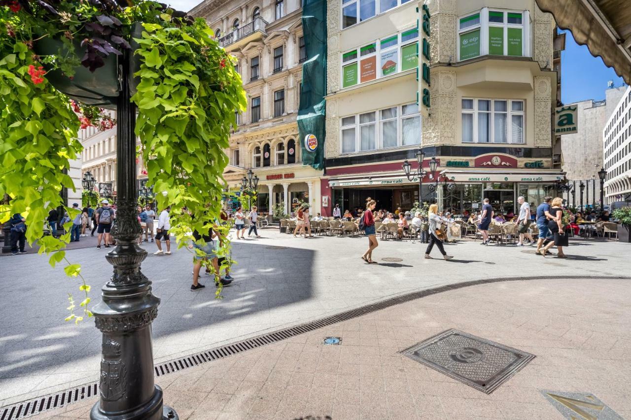 Bpr Golden Corner Suite With Balcony & A/C Budapest Exteriör bild