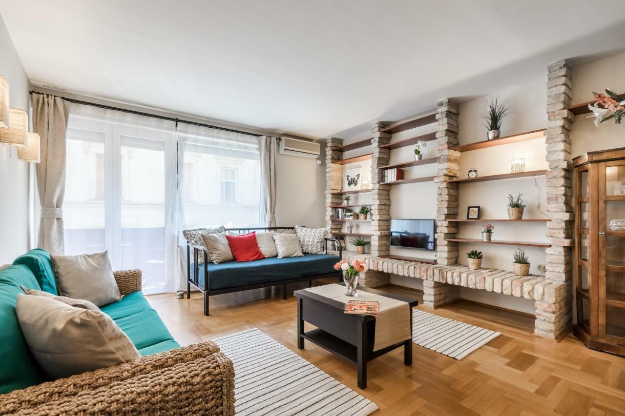 Bpr Golden Corner Suite With Balcony & A/C Budapest Exteriör bild